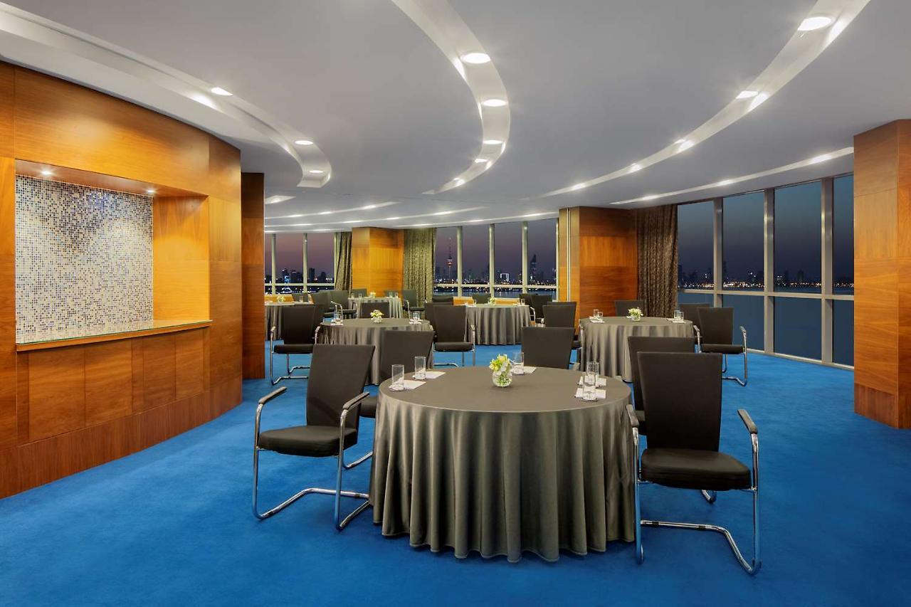 Symphony Style Hotel Kuwait Salmiya Exterior photo Meeting room