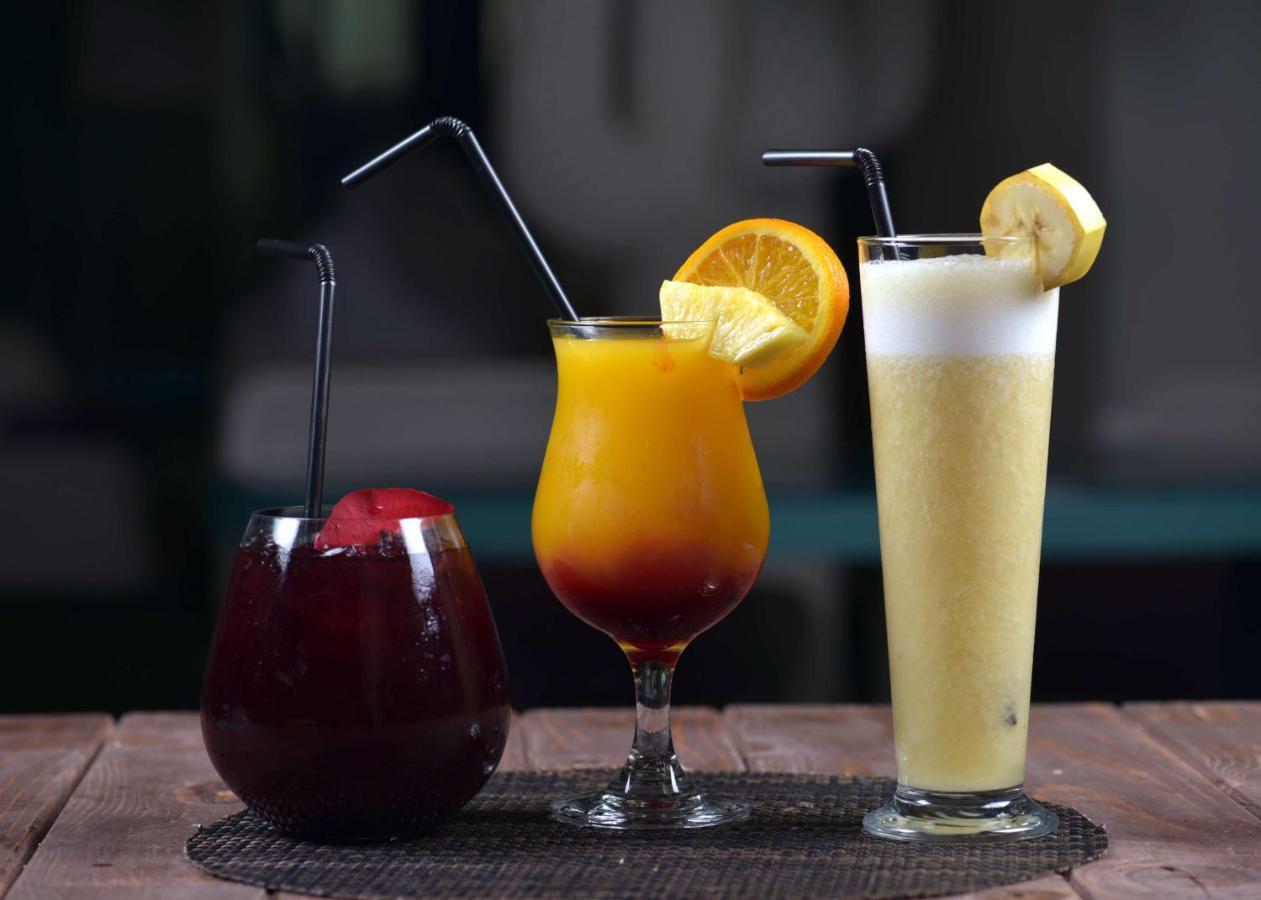Symphony Style Hotel Kuwait Salmiya Exterior photo Fruit juice